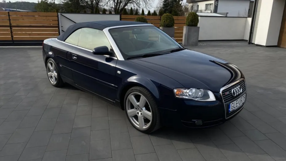 AUDI Cabriolet -