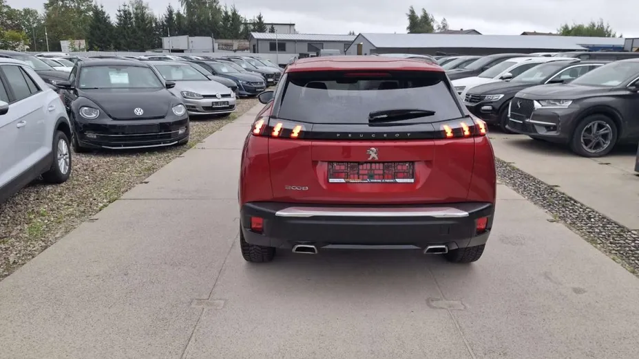 PEUGEOT 2008 -