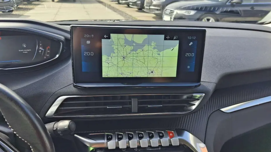 PEUGEOT 3008 -