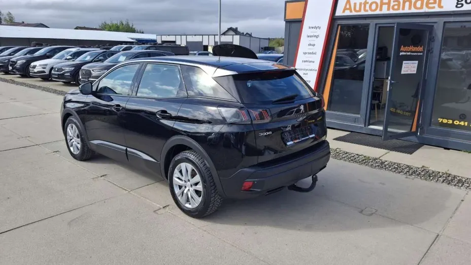 PEUGEOT 3008 -