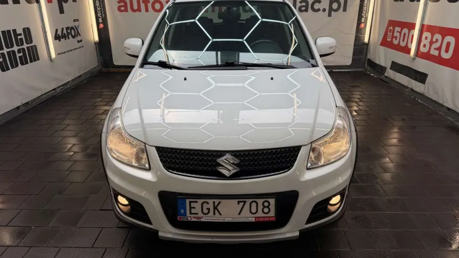 SUZUKI SX4 -
