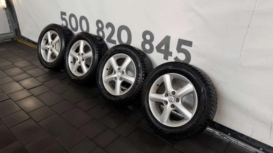 SUZUKI SX4 -
