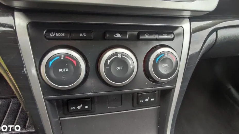 MAZDA 6 -