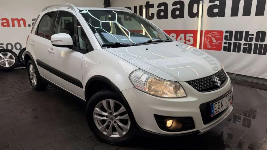 SUZUKI SX4 -