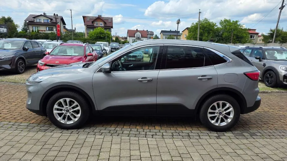FORD Kuga -