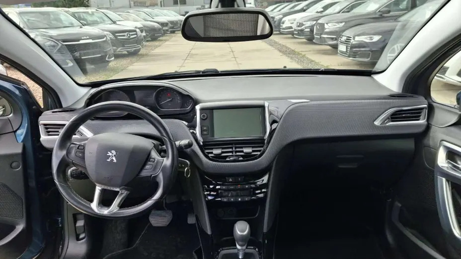 PEUGEOT 2008 -