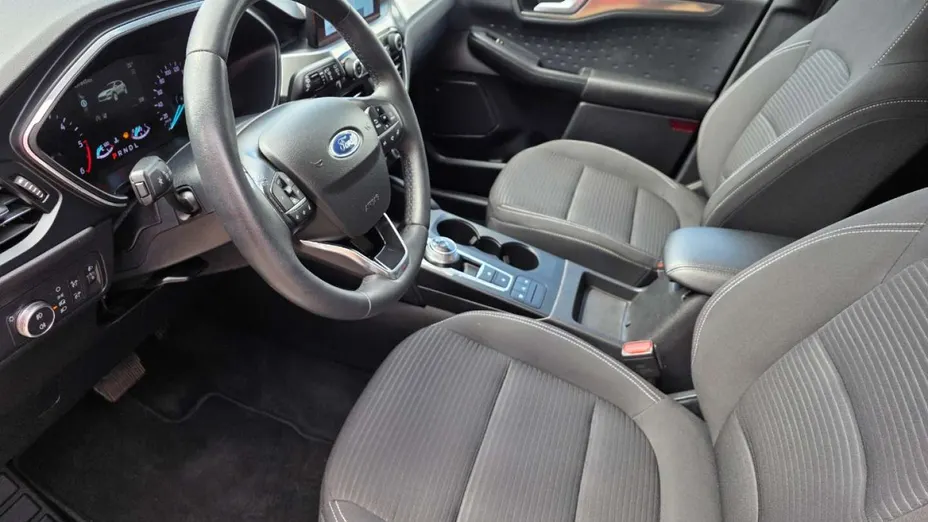 FORD Kuga -
