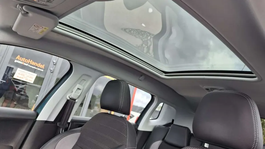 PEUGEOT 2008 -
