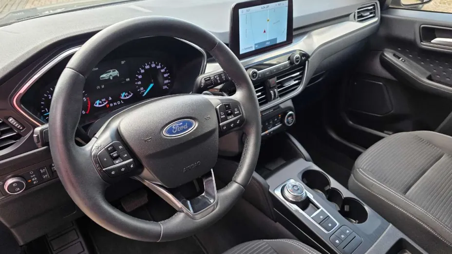 FORD Kuga -