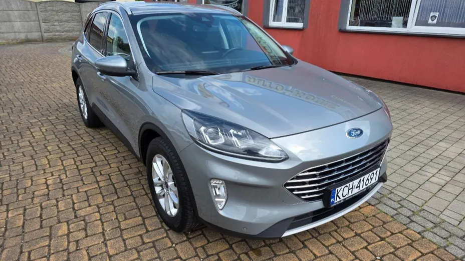 FORD Kuga -