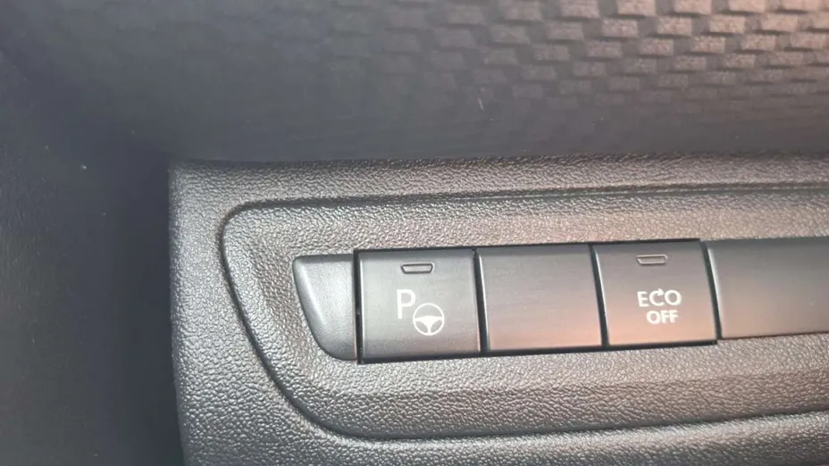 PEUGEOT 2008 -