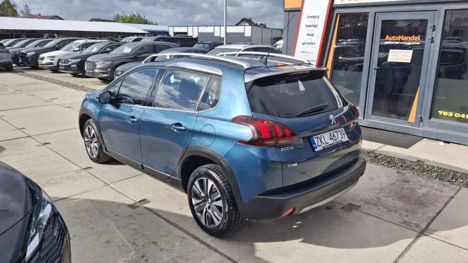 PEUGEOT 2008 -