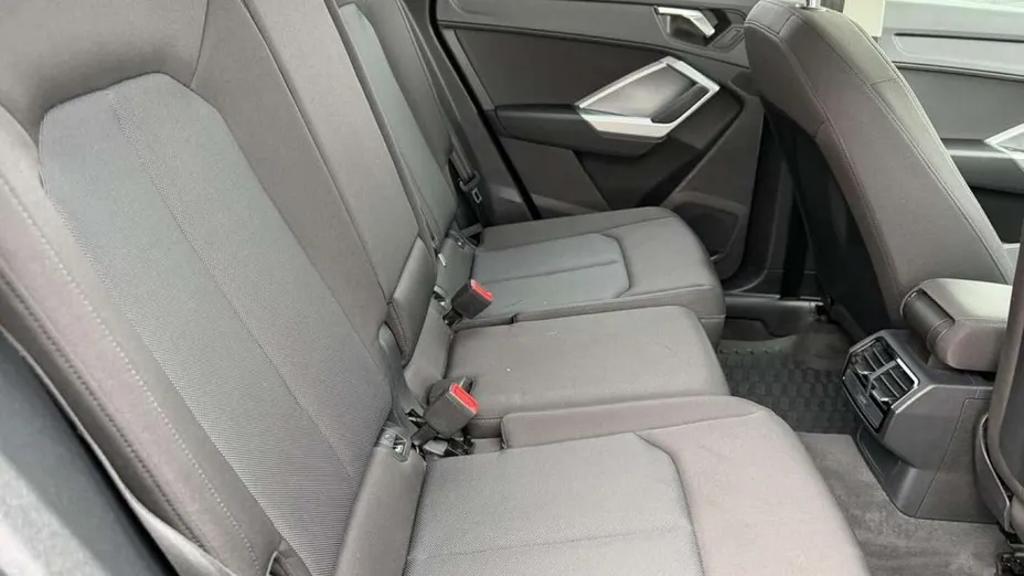 AUDI Q3 -