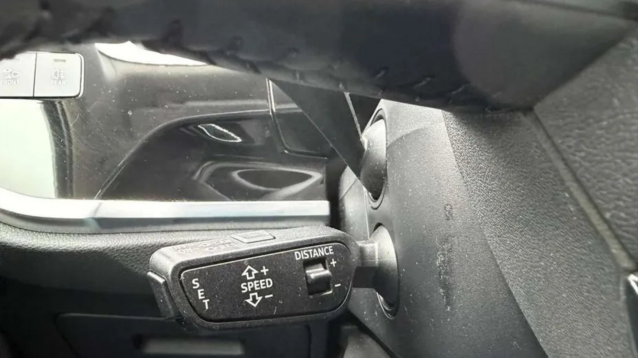 AUDI Q3 -