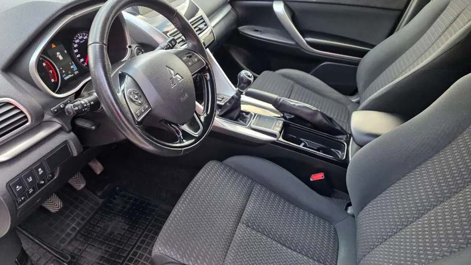 MITSUBISHI Eclipse Cross -