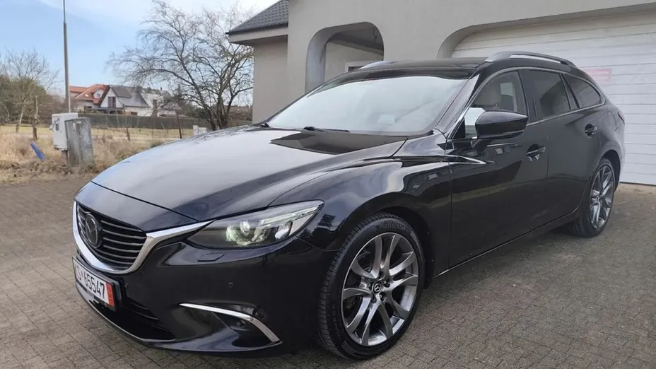MAZDA 6 -