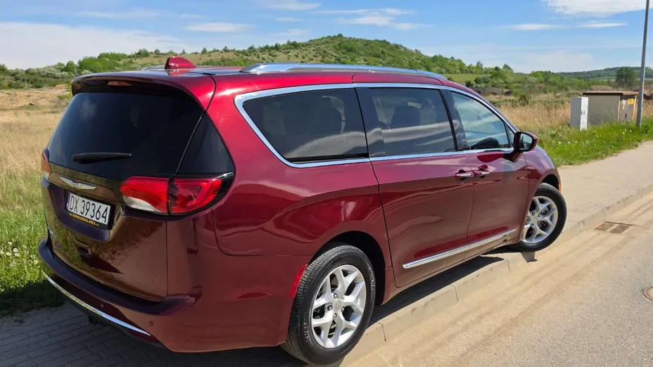 CHRYSLER Pacifica -