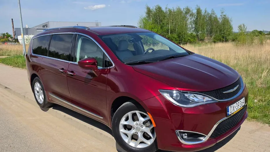 CHRYSLER Pacifica -