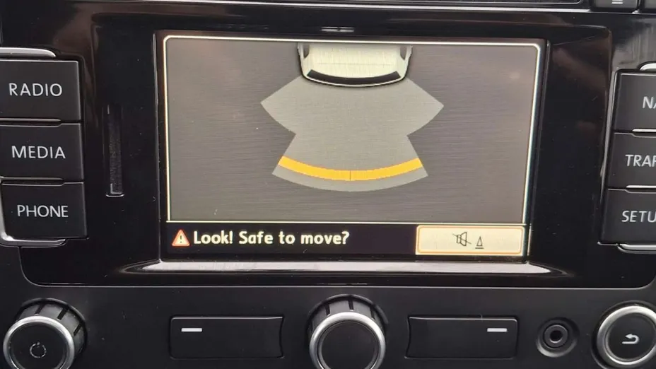VOLKSWAGEN Touran -