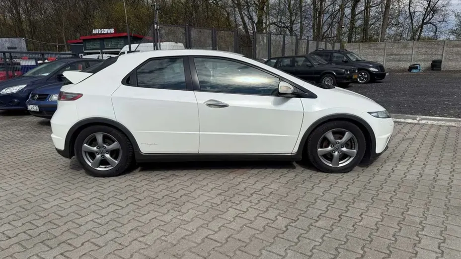 HONDA Civic -