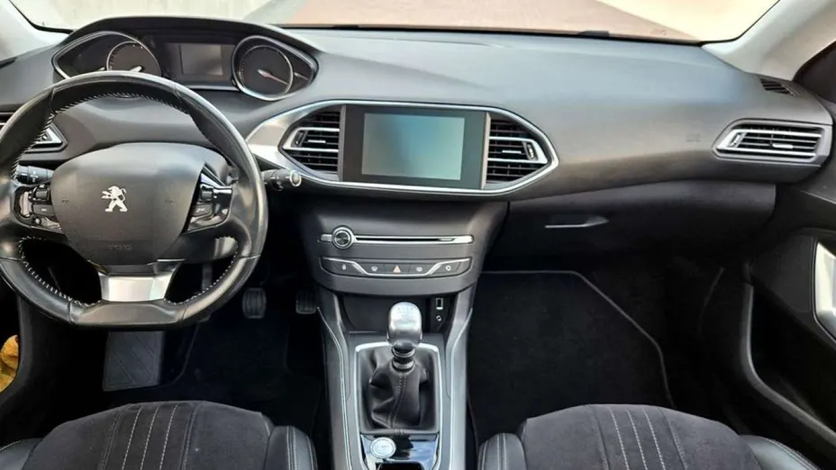 PEUGEOT 308 -