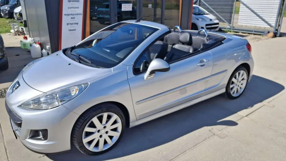 PEUGEOT 207 -