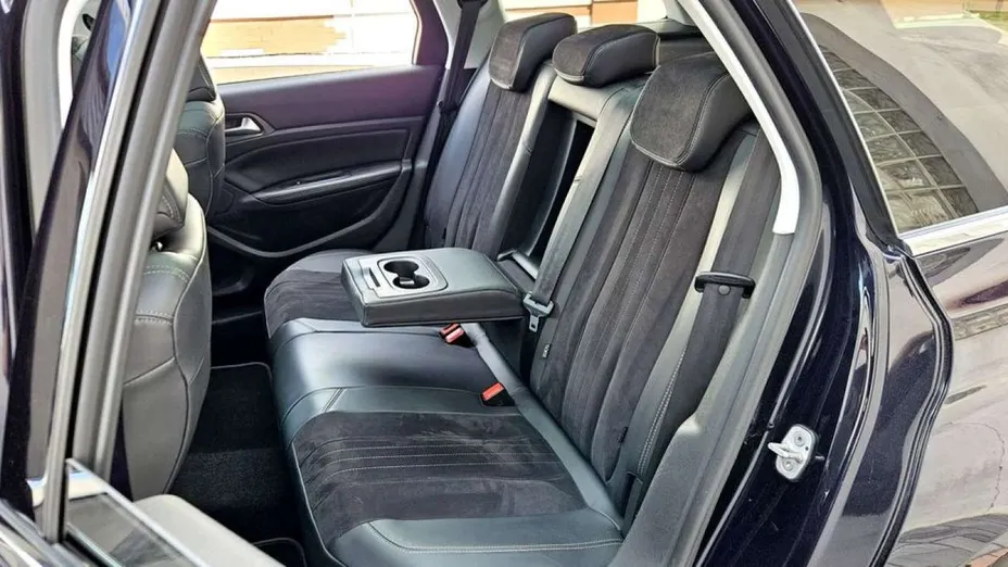 PEUGEOT 308 -