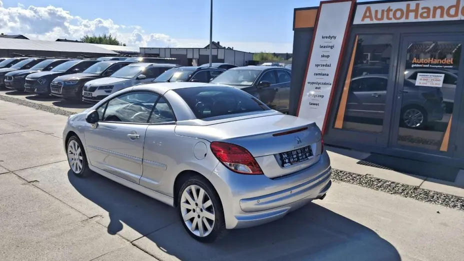 PEUGEOT 207 -