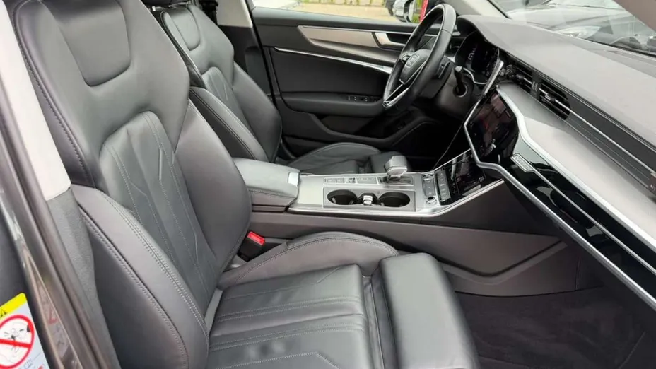 AUDI A6 -