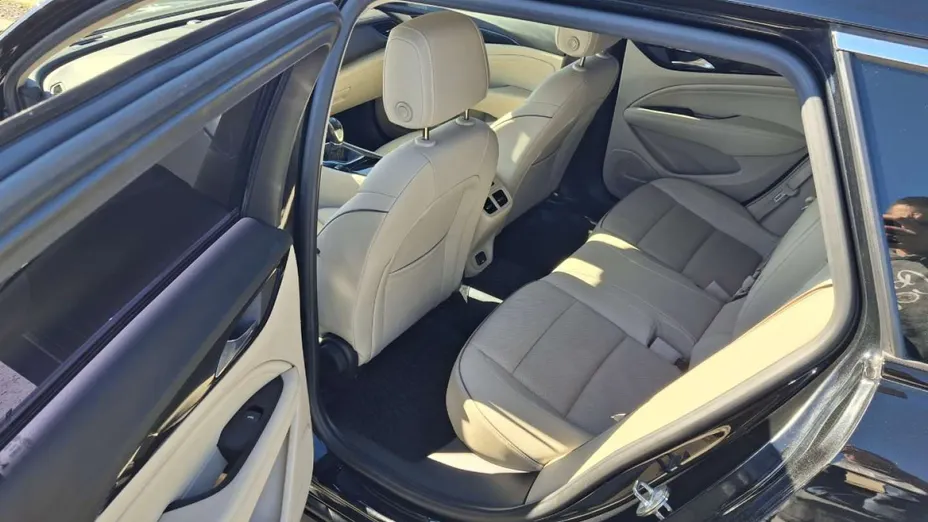 OPEL Insignia -