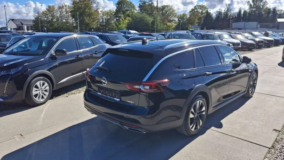 OPEL Insignia -