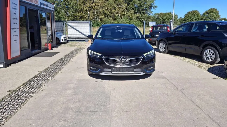OPEL Insignia -