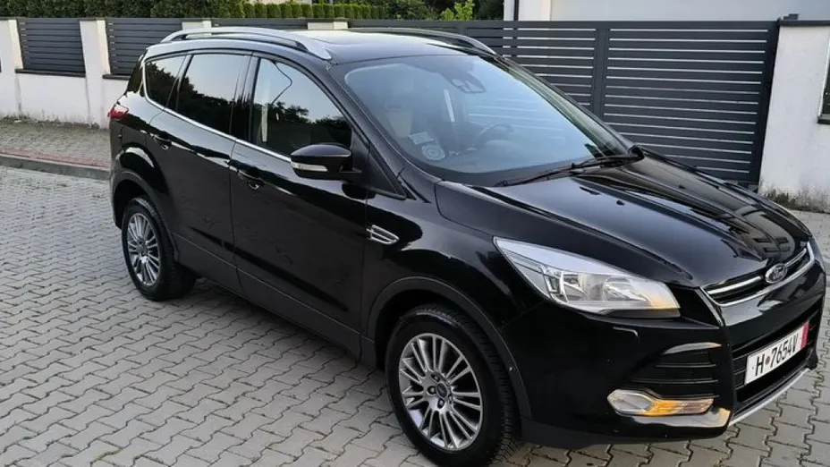 FORD Kuga -