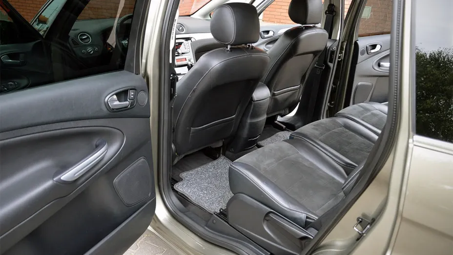 FORD S-MAX -