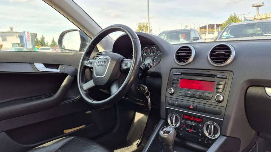 AUDI A3 Sportback -