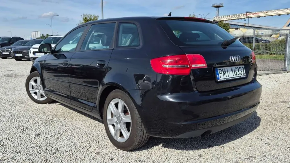 AUDI A3 Sportback -