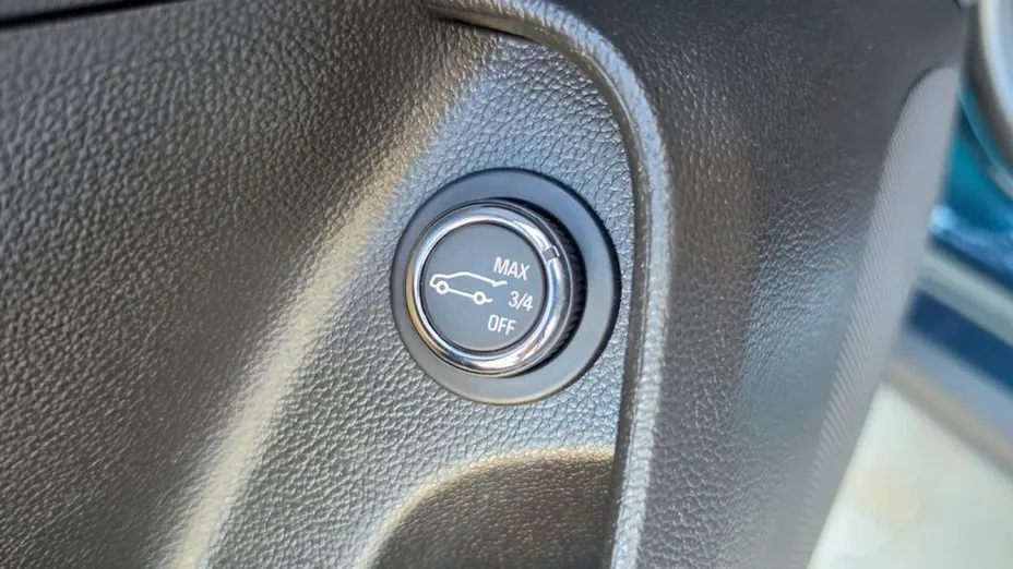OPEL Insignia -