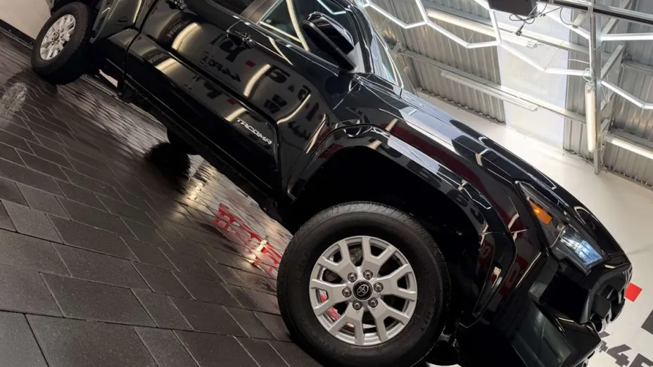 TOYOTA Tacoma -