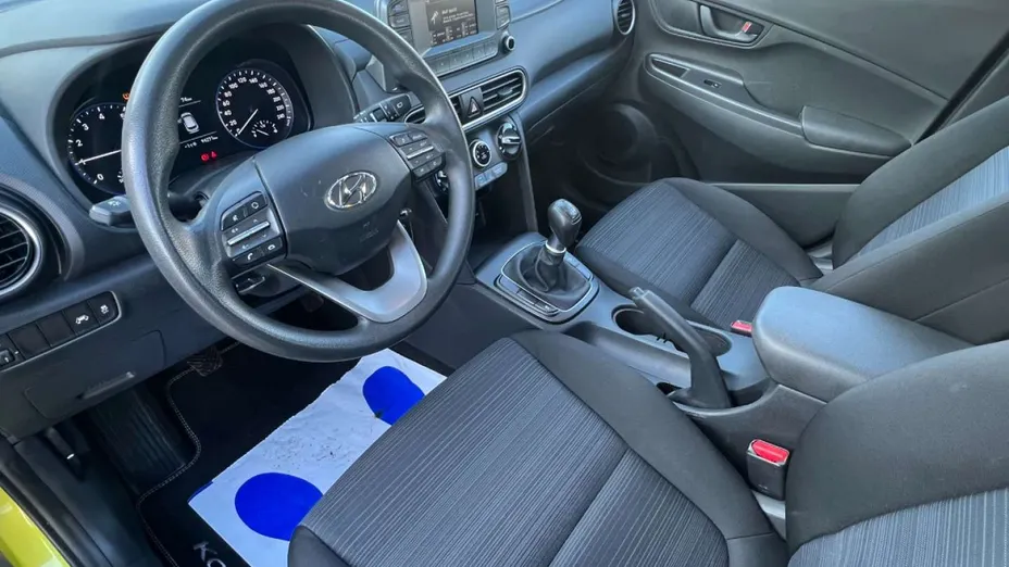 HYUNDAI Kona -