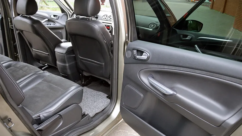 FORD S-MAX -