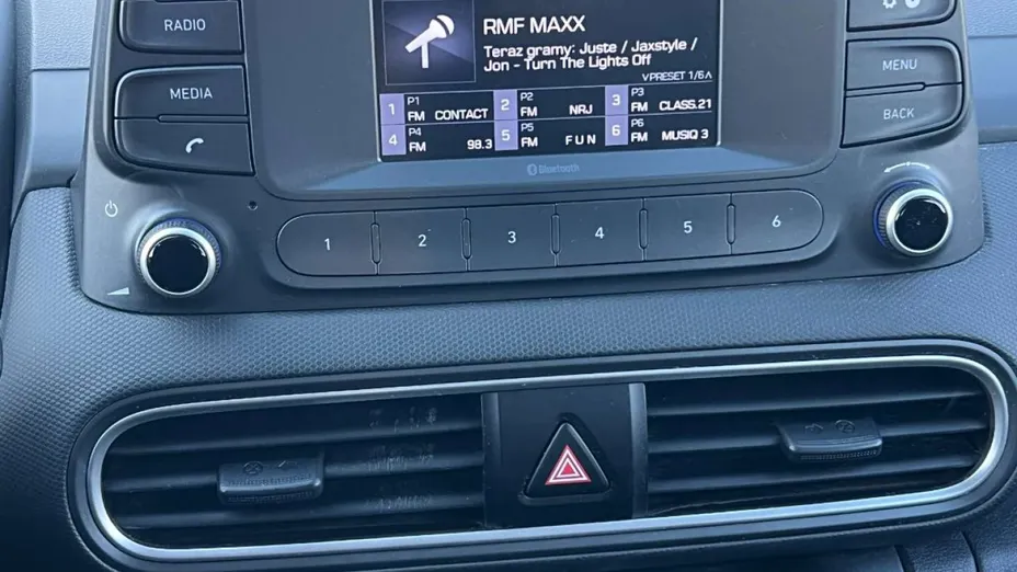 HYUNDAI Kona -