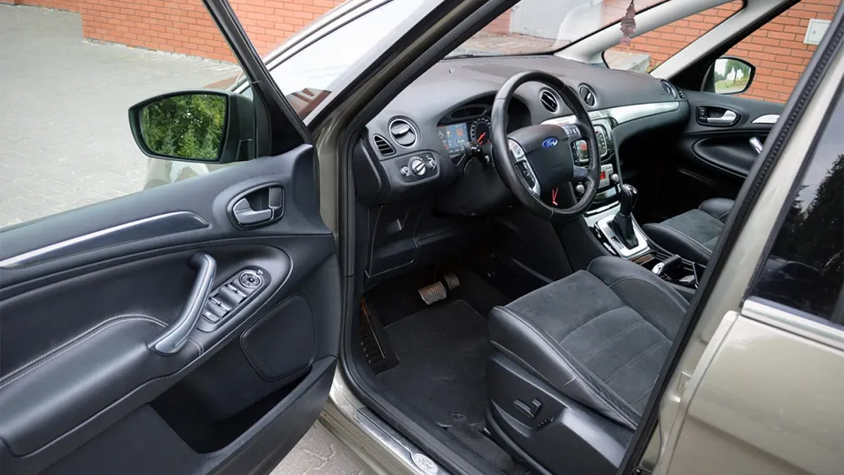 FORD S-MAX -