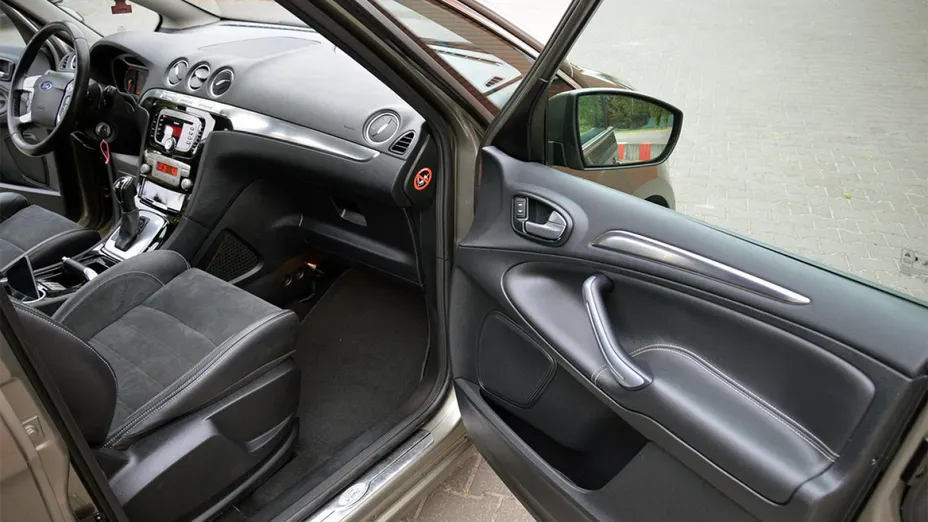FORD S-MAX -