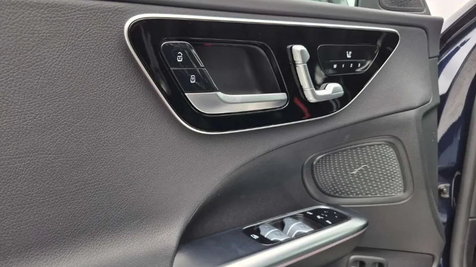 MERCEDES-BENZ C Klasa -