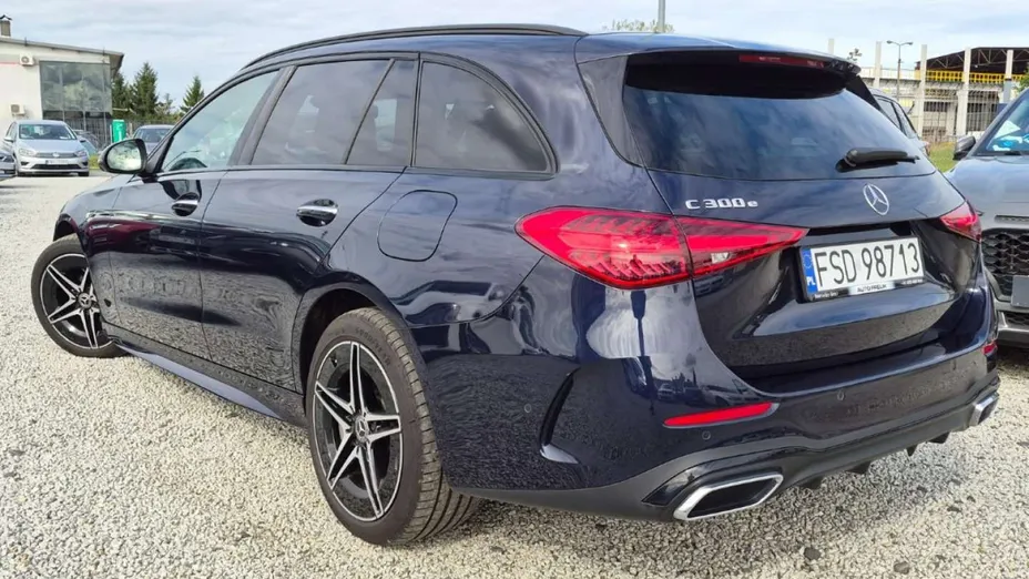 MERCEDES-BENZ C Klasa -