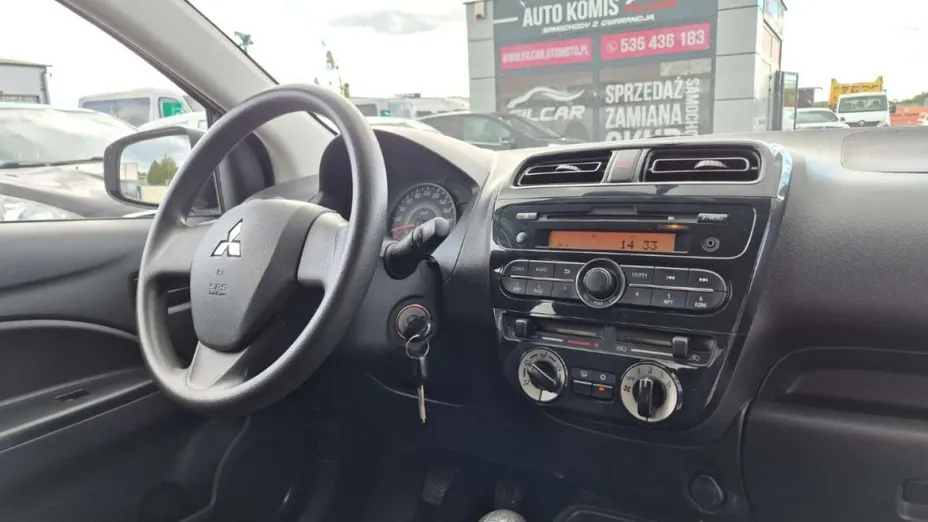 MITSUBISHI Space Star -