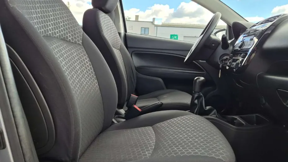 MITSUBISHI Space Star -