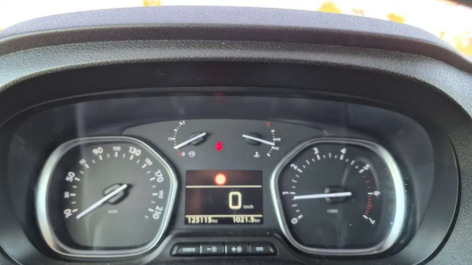 PEUGEOT Expert -
