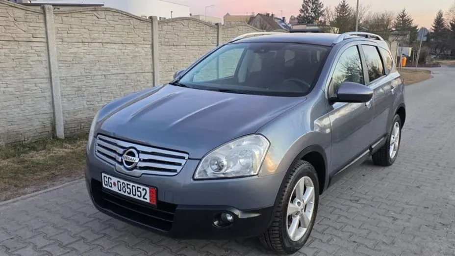 NISSAN Qashqai -