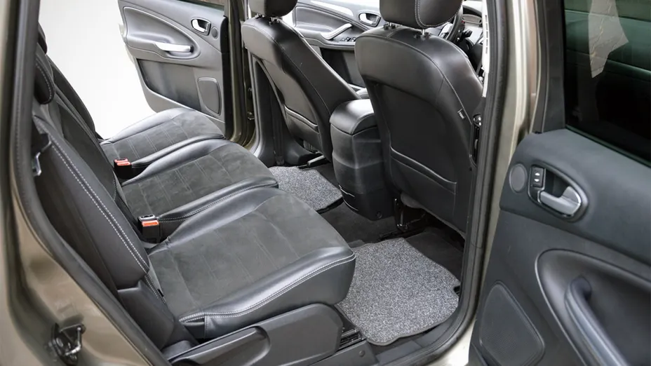 FORD S-MAX -
